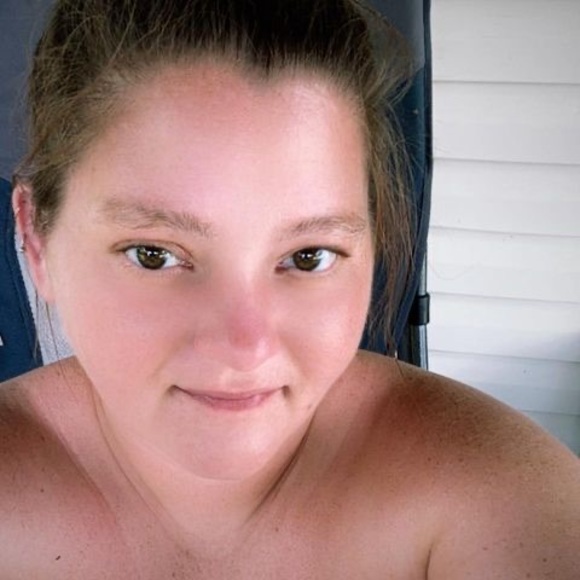 Meet your Posher, Amber - Picture 1 of 1